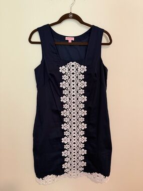 *LIKE NEW* Lilly Pulitzer Navy Mini Shift Dress w/ White Embroidery
